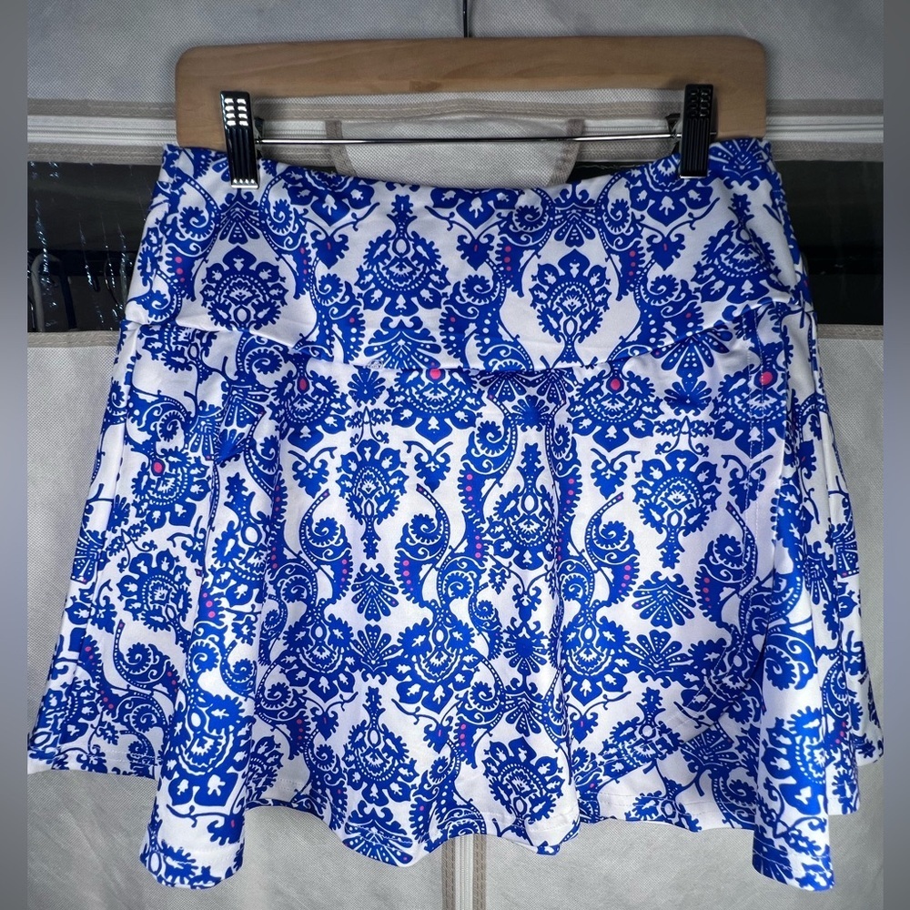 We1Fit excellent condition skort A-line shape size XL in Damask pattern pockets